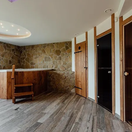 게스트하우스 Wellness Kralov Dvor