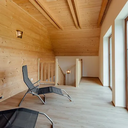 Wellness Kralov Dvor * Cremosne