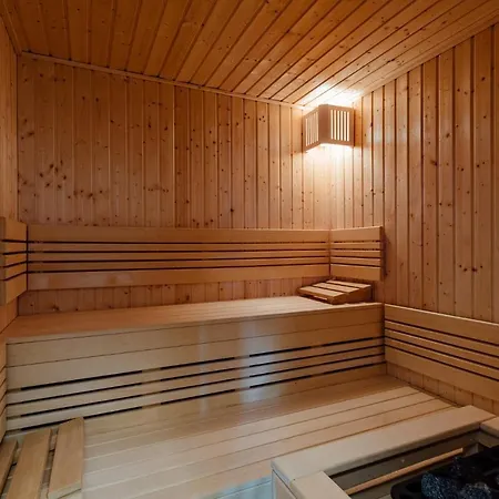 Wellness Kralov Dvor Cremosne