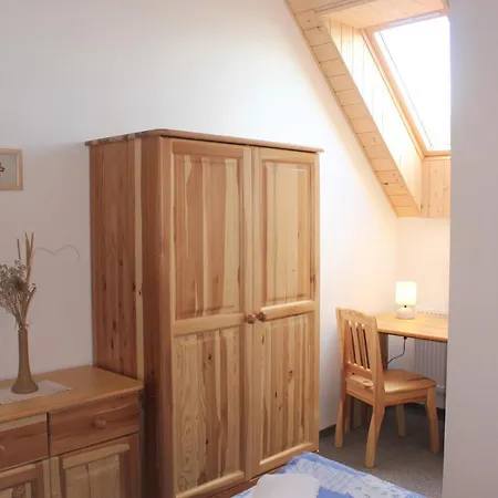 Wellness Kralov Dvor 게스트하우스 Cremosne