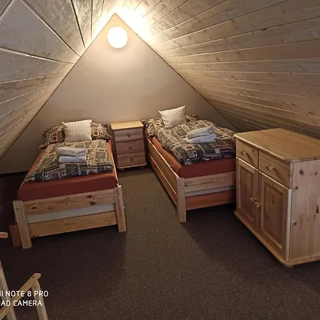 Wellness Kralov Dvor 게스트하우스 Cremosne